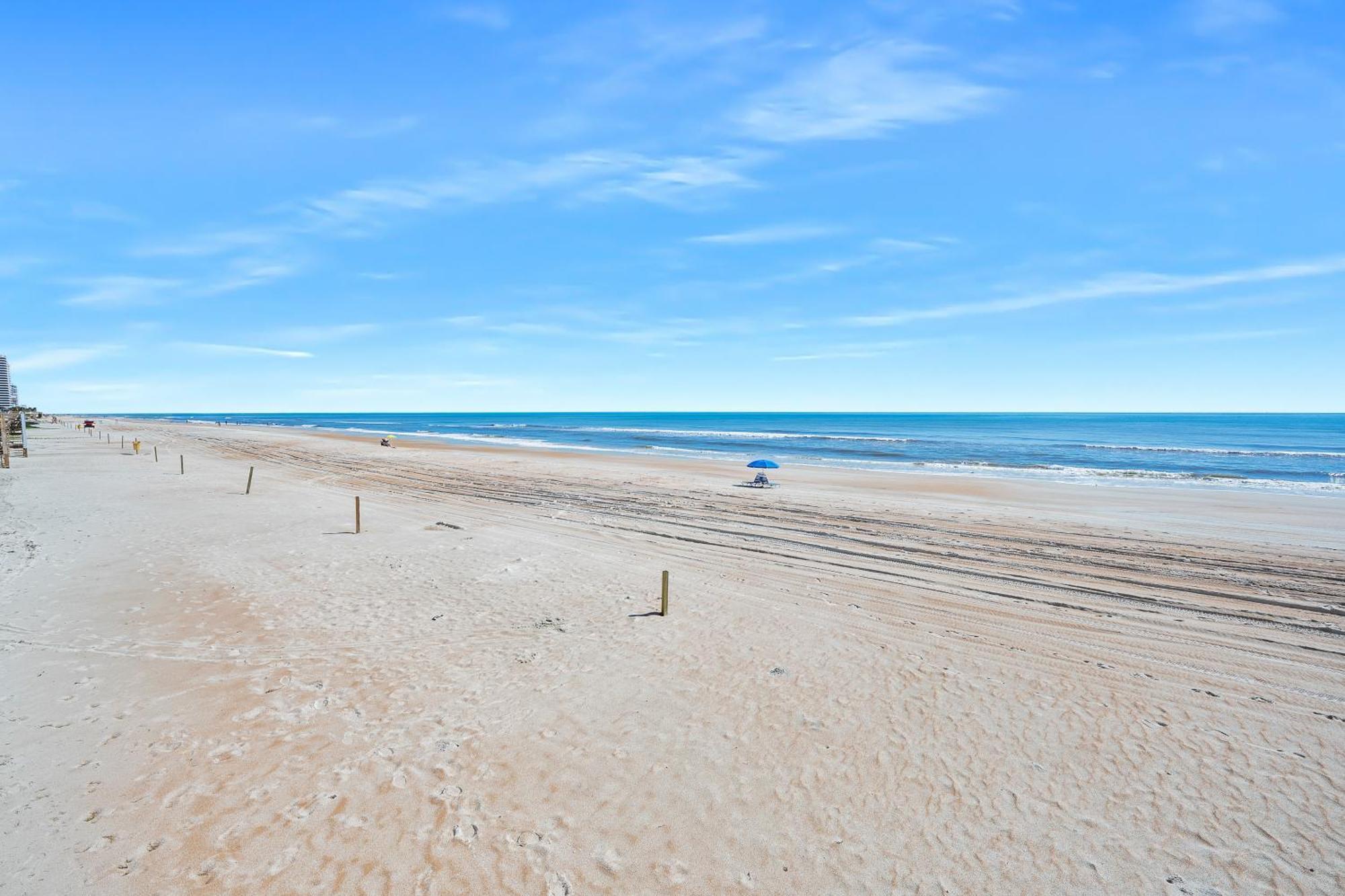 Family Friendly Oceanfront Condo With Pool! Daytona Beach Extérieur photo