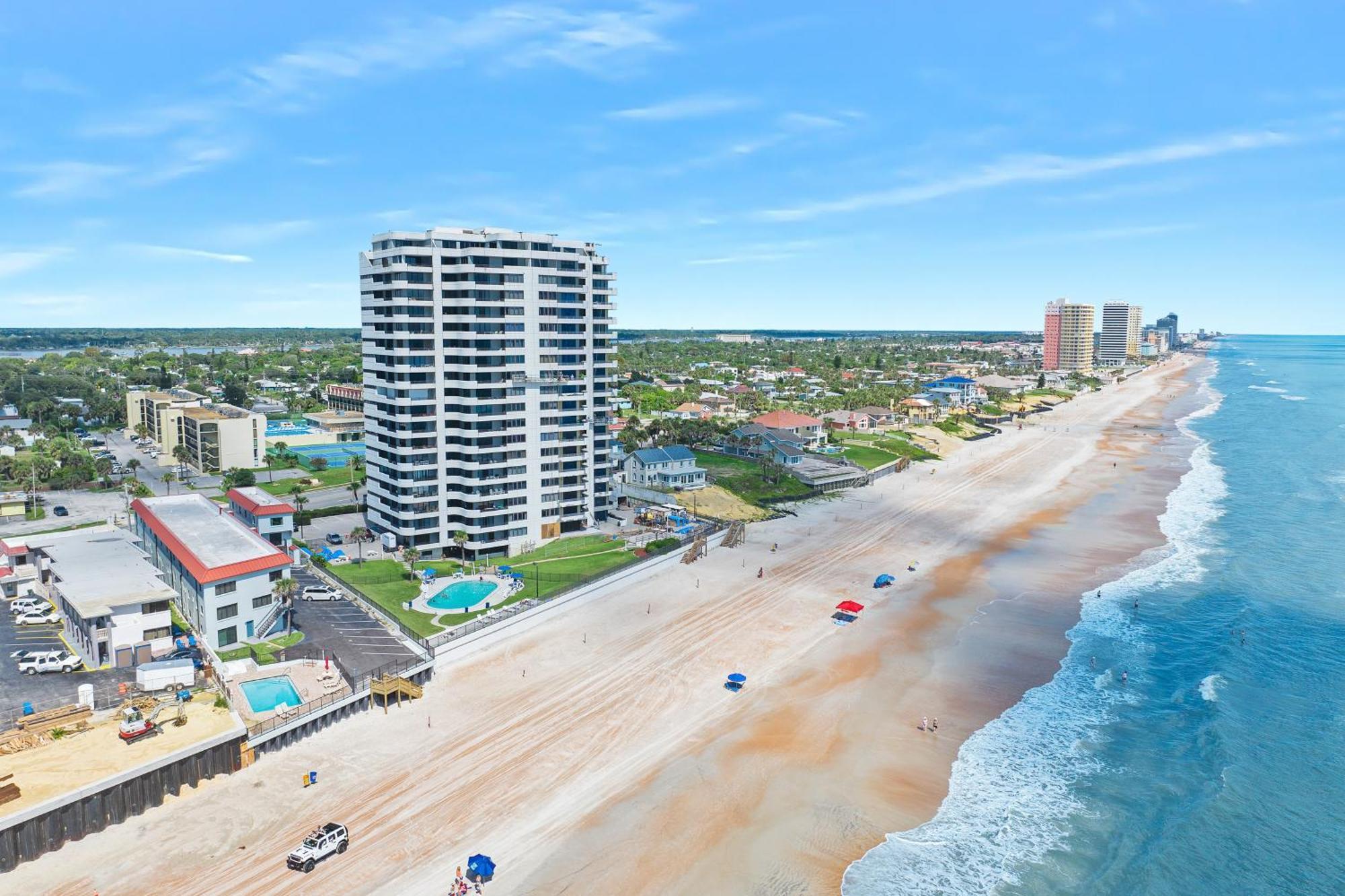 Family Friendly Oceanfront Condo With Pool! Daytona Beach Extérieur photo